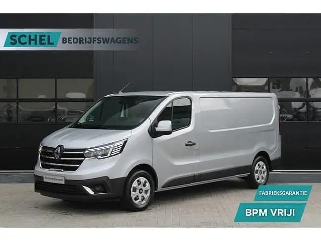 Grijs Occasion 2024 Renault Trafic MPV | € 33.950 (Super prijs) - Afbeelding 1/4