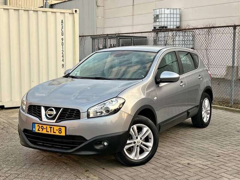 Zilver Gebruikt 2010 Nissan Qashqai Acenta SUV | € 5.750 (Eerlijke prijs) - Afbeelding 1/4