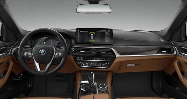 Occasion BMW 530e Luxury Line 292 PK (214 kW) 2021 Wit Stationwagen