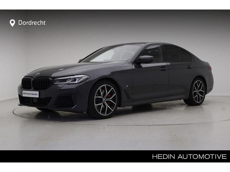 Grijs, metallic lak Gebruikt 2021 BMW 540 M Sport Sedan | € 46.795 (Goede deal) - Afbeelding 1/3