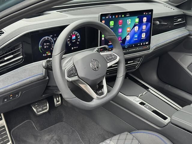 Occasion VW Passat R-line Edition 272 PK (200 kW) 2025 Groen Stationwagen