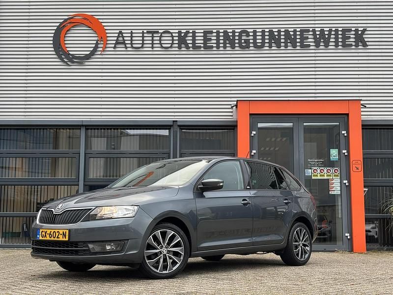 Grijs Occasion 2015 Skoda Rapid Hatchback | € 9.450 (Eerlijke prijs) - Afbeelding 1/4