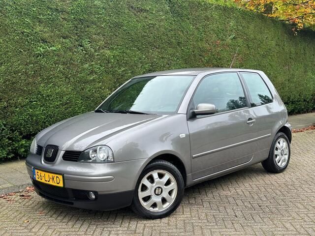 Grijs Gebruikt 2003 Seat Arosa Stella Hatchback | € 1.500 (Iets duurder) - Afbeelding 1/4