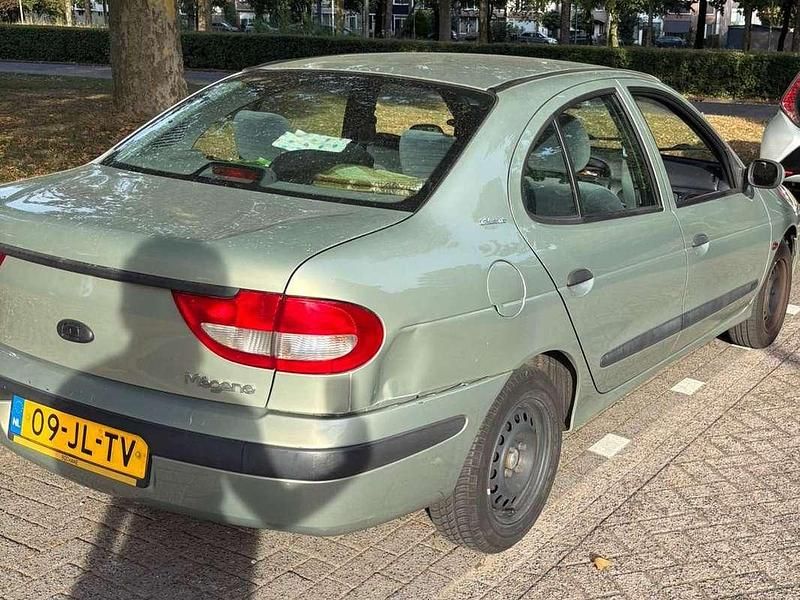 Occasion Renault Mégane II Expression 95 PK (69 kW) 2002 Groen Sedan