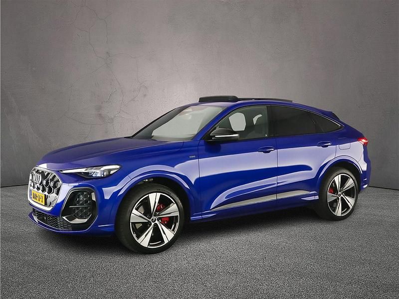 Blauw Gebruikt 2025 Audi Q5 Sportback Ambiente SUV | € 94.900 - Afbeelding 1/4