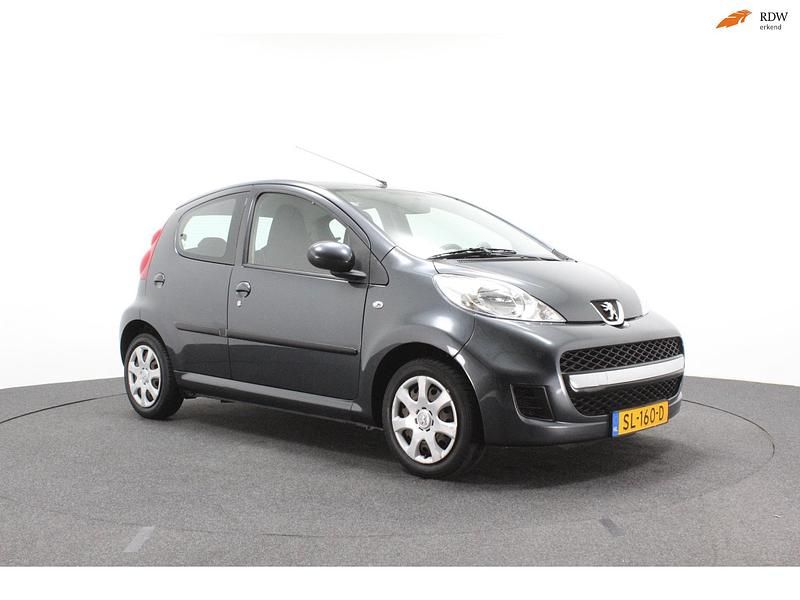 Occasion Peugeot 107 68 PK (50 kW) 2009 Grijs Hatchback