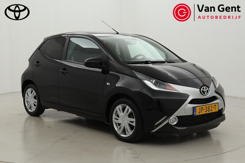 Zwart Gebruikt 2016 Toyota Aygo Sport Hatchback | € 9.999 (Duur) - Afbeelding 1/4