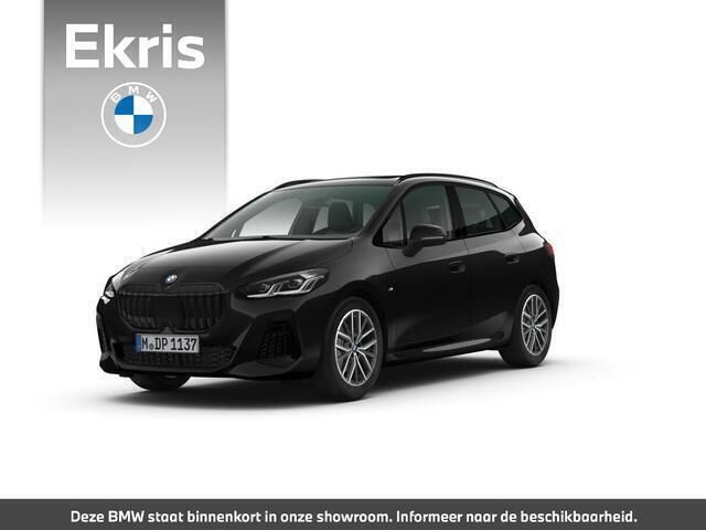 Zwart Nieuw 2025 BMW 218 M Sport Stationwagen | € 60.630 (Eerlijke prijs) - Afbeelding 1/4
