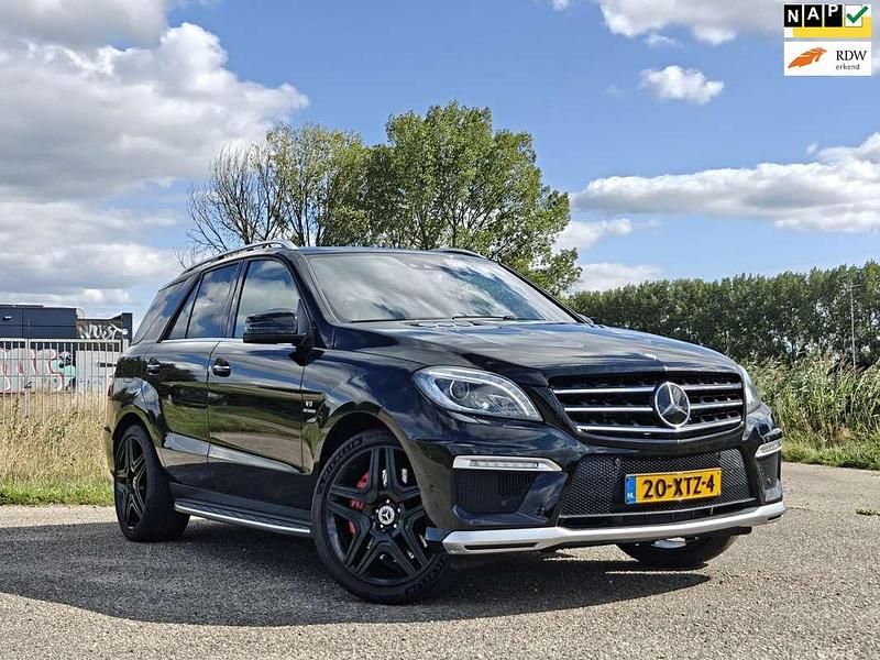 Zwart Gebruikt 2012 Mercedes ML63 AMG AMG SUV | € 34.950 - Afbeelding 1/4
