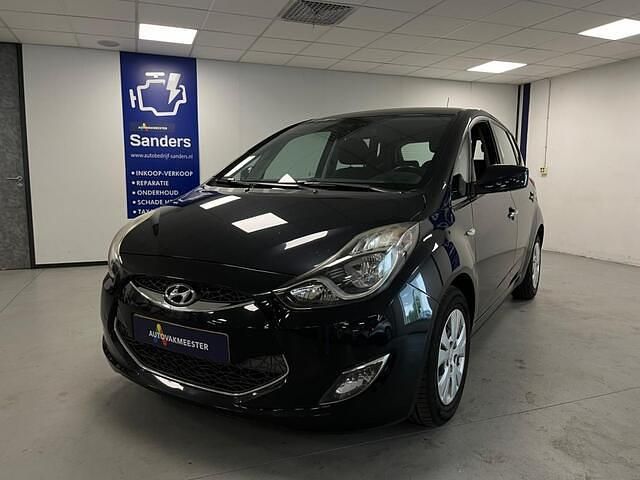 Zwart Gebruikt 2012 Hyundai ix20 MPV | € 6.999 (Iets duurder) - Afbeelding 1/4