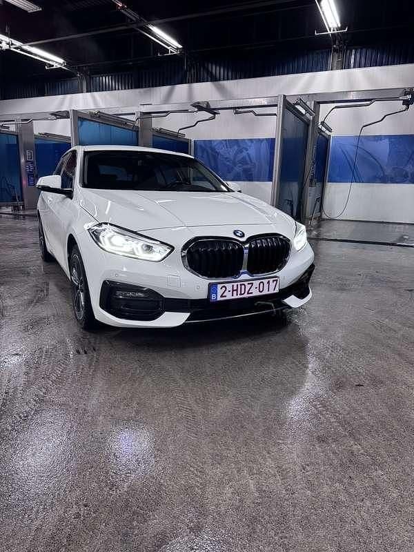 Gebruikt 2019 BMW 118 Advantage Hatchback | € 15.000 (Goede deal) - Afbeelding 1/4
