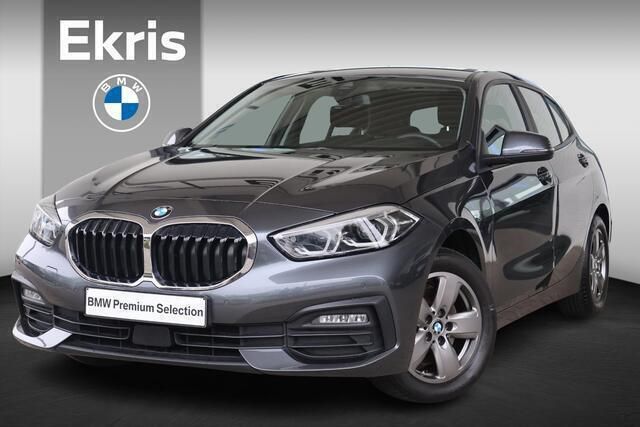 Grijs Gebruikt 2021 BMW 118 Basis Hatchback | € 22.400 (Eerlijke prijs) - Afbeelding 1/4