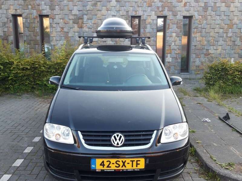 Zwart Gebruikt 2006 VW Touran Business MPV | € 3.000 (Eerlijke prijs) - Afbeelding 1/4