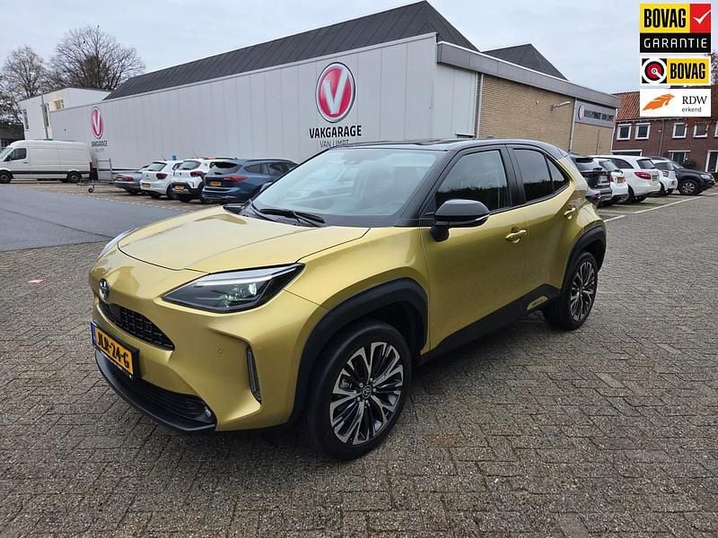 Geel Occasion 2022 Toyota Yaris Cross Executive SUV | € 26.850 (Goede deal) - Afbeelding 1/4