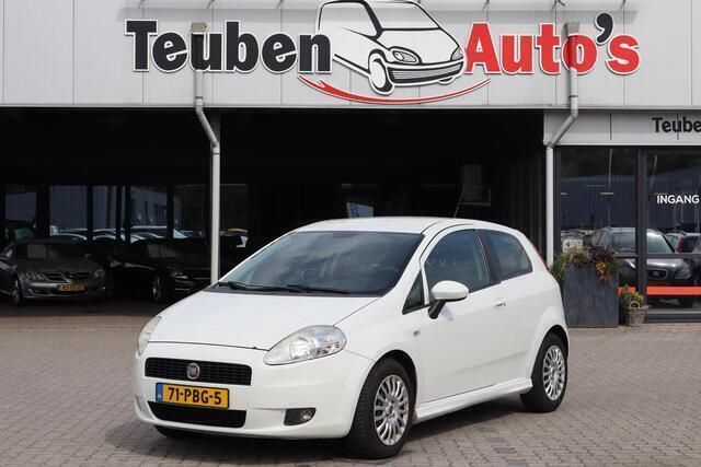 Wit Gebruikt 2011 Fiat Grande Punto Hatchback | € 1.495 - Afbeelding 1/4