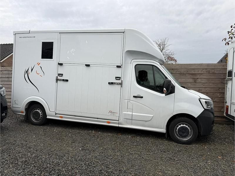 Wit Gebruikt 2024 Renault Master Cabriolet | € 55.995 - Afbeelding 1/2
