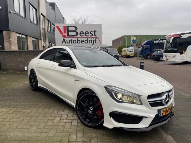 Wit Gebruikt 2014 Mercedes CLA45 AMG AMG Coupé | € 23.950 - Afbeelding 1/4