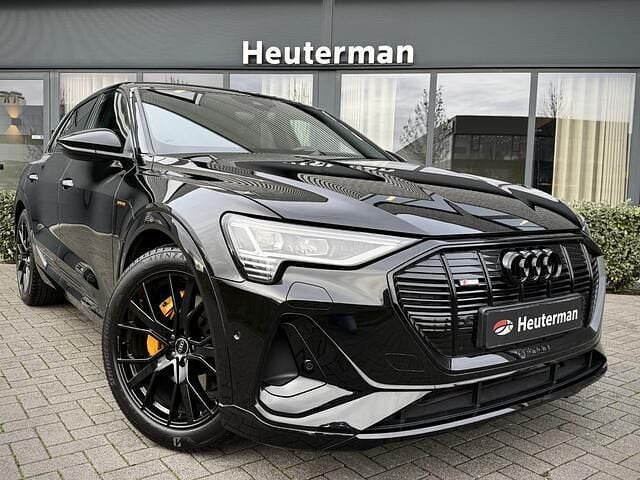 Zwart Occasion 2022 Audi e-tron Black Edition SUV | € 37.950 (Eerlijke prijs) - Afbeelding 1/4
