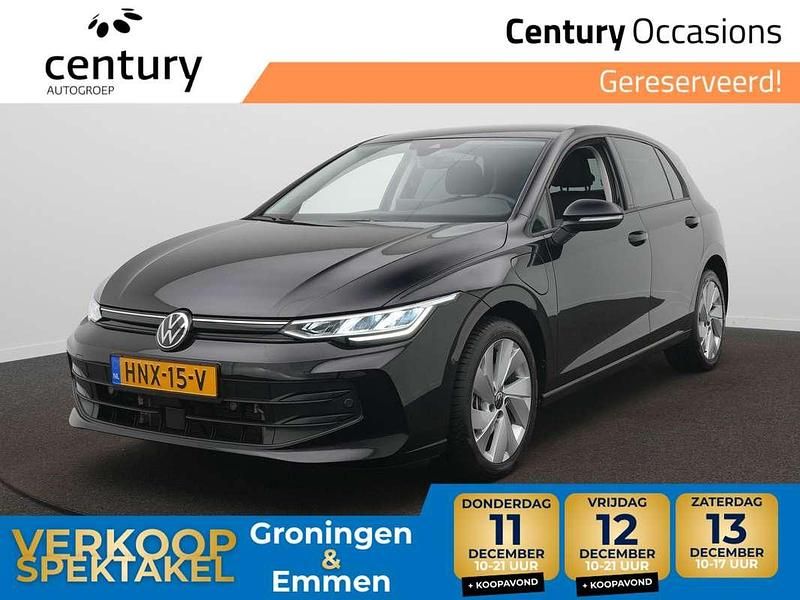 Zwart Gebruikt 2025 VW Golf VIII Edition Hatchback | € 31.900 (Eerlijke prijs) - Afbeelding 1/4