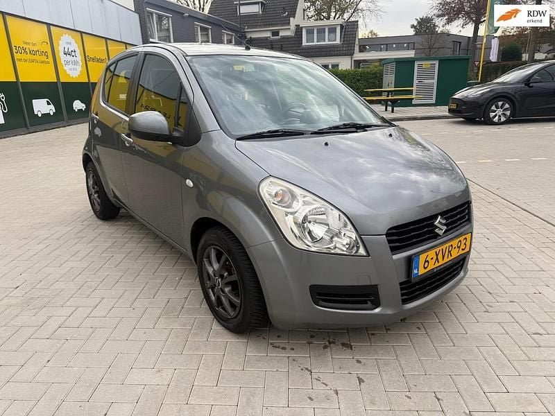 Grijs Gebruikt 2009 Suzuki Splash Comfort Hatchback | € 2.495 (Goede deal) - Afbeelding 1/4