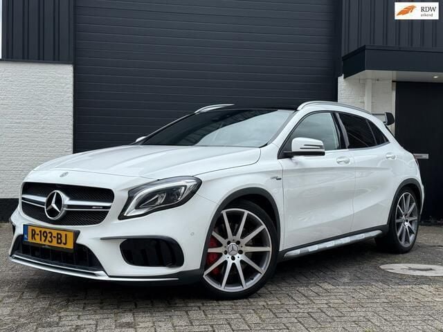 Wit Gebruikt 2018 Mercedes GLA45 AMG Premium Plus SUV | € 33.900 (Eerlijke prijs) - Afbeelding 1/4