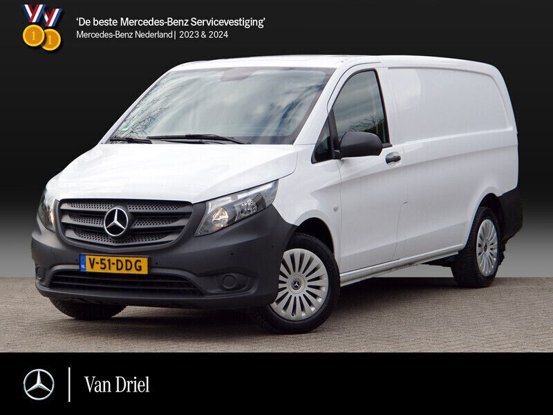 Wit Gebruikt 2024 Mercedes Vito MPV | € 32.950 (Duur) - Afbeelding 1/4