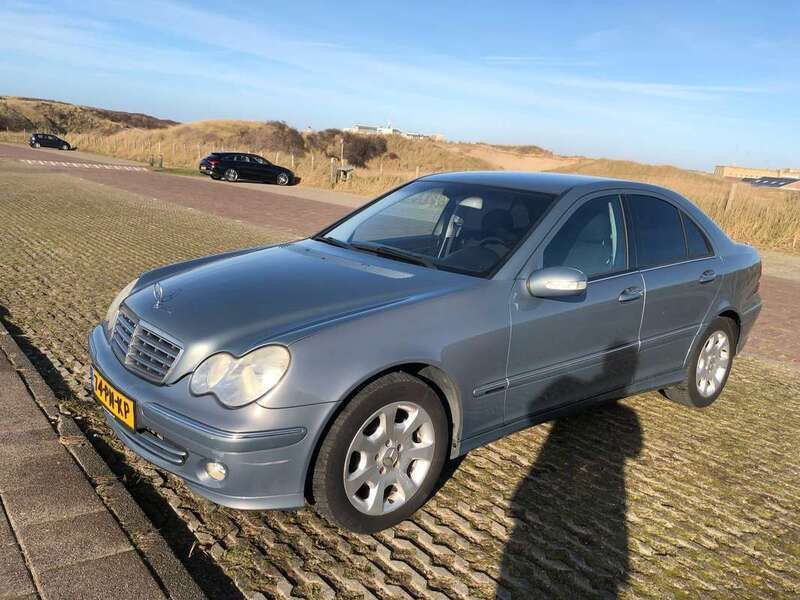 Gebruikt 2004 Mercedes C180 Elegance Stationwagen | € 2.950 (Eerlijke prijs) - Afbeelding 1/4