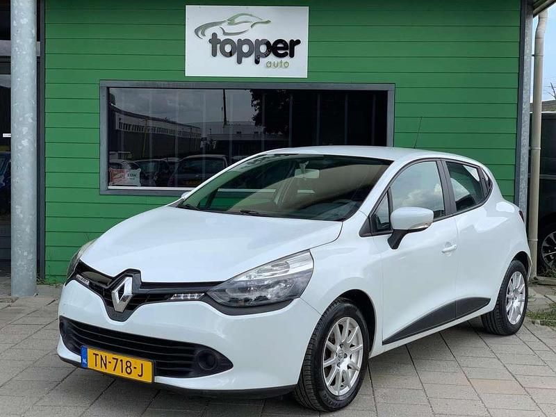Wit Gebruikt 2014 Renault Clio IV Dynamique Hatchback | € 6.950 (Eerlijke prijs) - Afbeelding 1/4