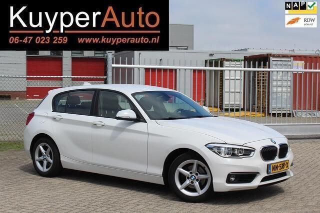 Wit Gebruikt 2017 BMW 118 Executive Hatchback | € 11.950 (Eerlijke prijs) - Afbeelding 1/4