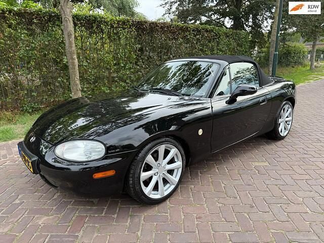 Zwart Gebruikt 1999 Mazda MX5 Cabriolet | € 3.950 (Duur) - Afbeelding 1/4