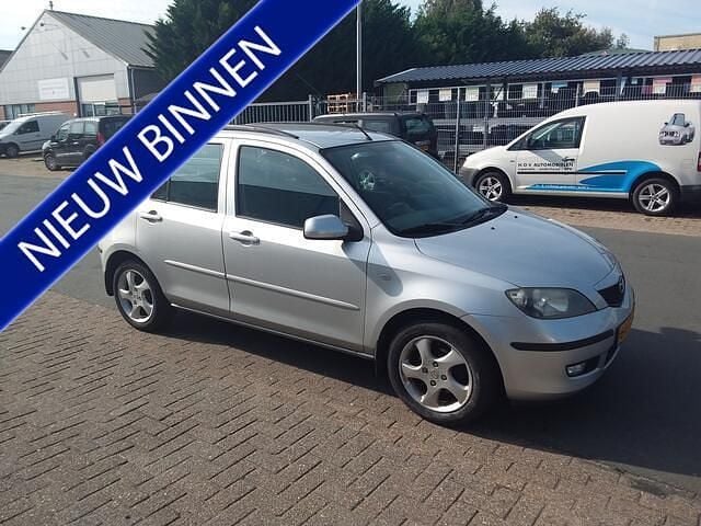 Grijs Gebruikt 2005 Mazda 2 Sportive MPV | € 1.650 (Goede deal) - Afbeelding 1/4