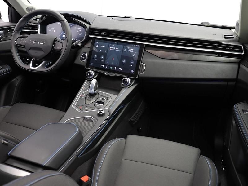 Zwart Gebruikt 2023 Lynk & Co 01 SUV | € 25.950 (Eerlijke prijs) - Afbeelding 1/1