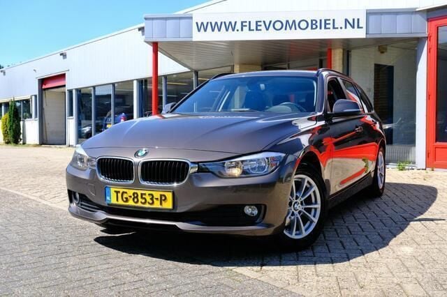 Bruin Gebruikt 2014 BMW 316 Stationwagen | € 7.450 (Goede deal) - Afbeelding 1/4