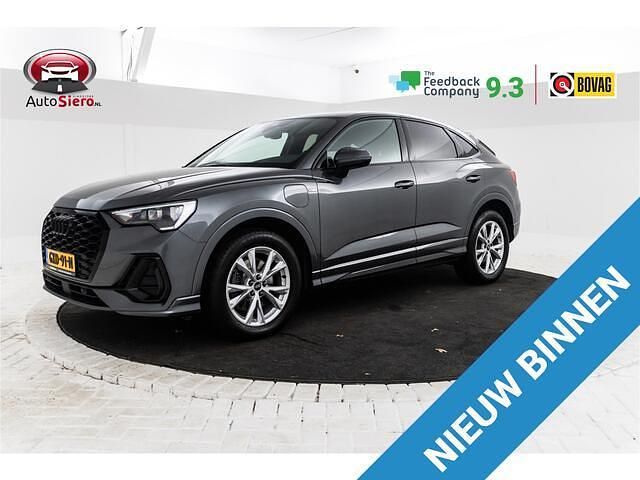 Grijs Occasion 2021 Audi Q3 Sportback S-Line SUV | € 34.995 (Duur) - Afbeelding 1/4