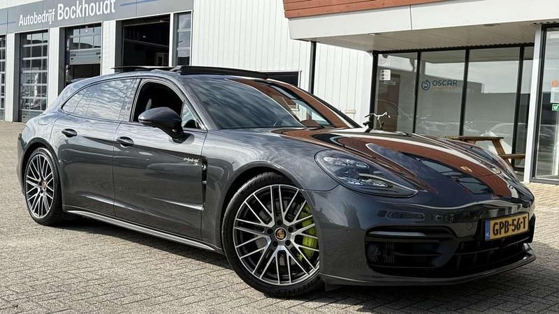 Occasion Porsche Panamera Sport 462 PK (339 kW) 2021 Grijs Sedan