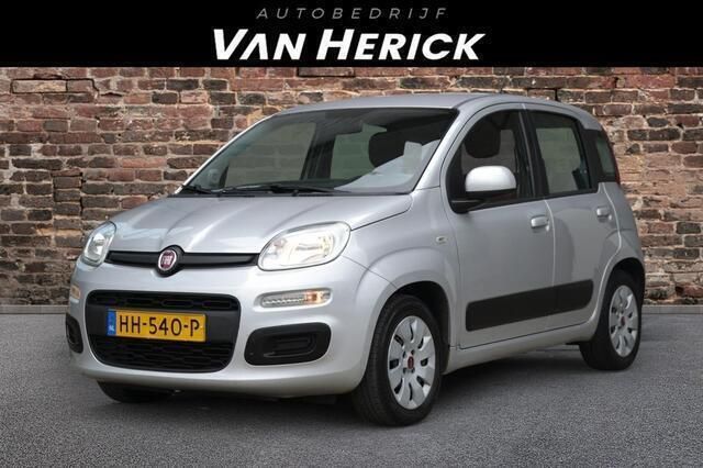 Grijs Gebruikt 2015 Fiat Panda Hatchback | € 4.995 (Goede deal) - Afbeelding 1/4