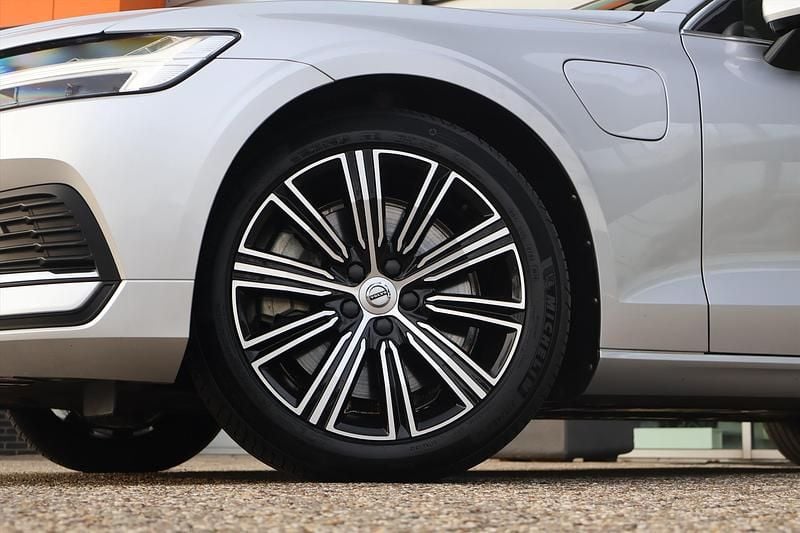 Occasion Volvo V60 Business Edition 253 PK (186 kW) 2020 Grijs Stationwagen