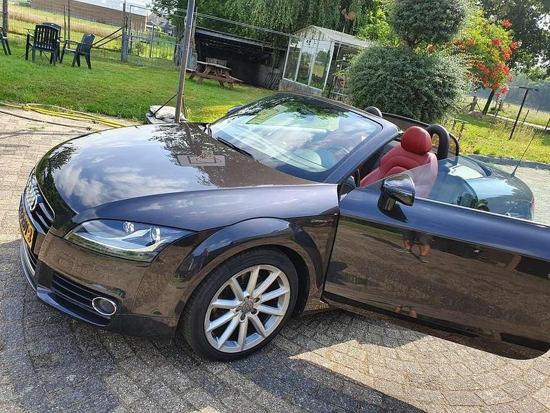 Grijs Gebruikt 2011 Audi TT Roadster Proline Cabriolet | € 14.950 (Goede deal) - Afbeelding 1/4