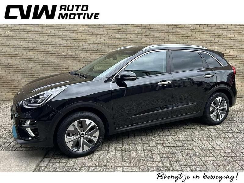 Zwart Gebruikt 2021 Kia e-Niro 3 SUV | € 21.900 (Super prijs) - Afbeelding 1/4