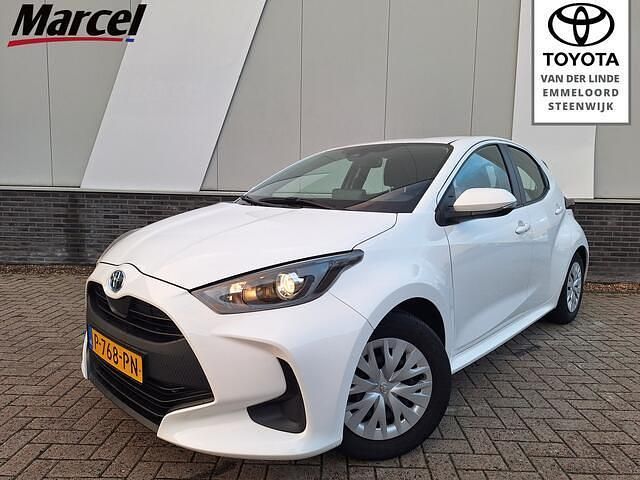 Wit Gebruikt 2022 Toyota Yaris Active Hatchback | € 20.350 (Eerlijke prijs) - Afbeelding 1/3