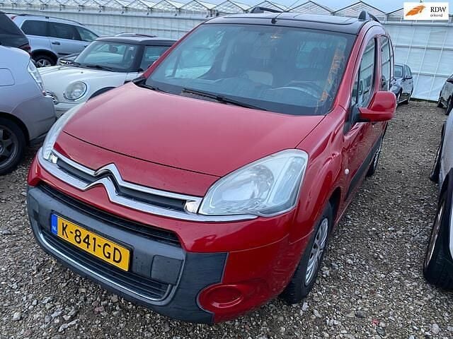 Rood Occasion 2012 Citroën Berlingo Start MPV | € 3.500 (Super prijs) - Afbeelding 1/4