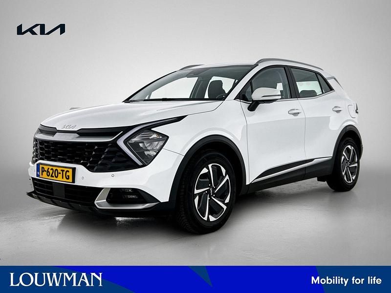 Wit Occasion 2022 Kia Sportage Play SUV | € 23.885 (Iets duurder) - Afbeelding 1/4