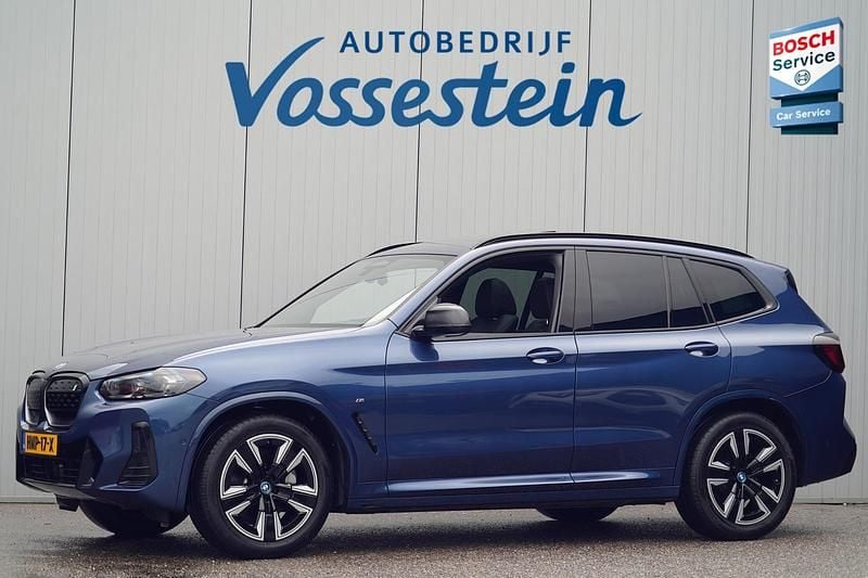 Blauw Gebruikt 2024 BMW iX3 Executive SUV | € 49.900 (Super prijs) - Afbeelding 1/4