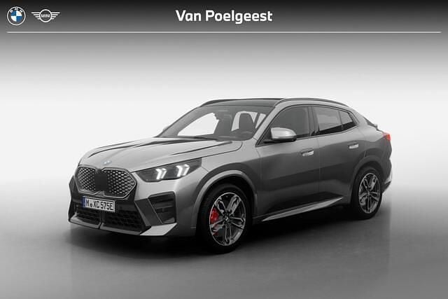 Grijs Nieuw 2025 BMW iX2 M Sport SUV | € 63.443 (Eerlijke prijs) - Afbeelding 1/4