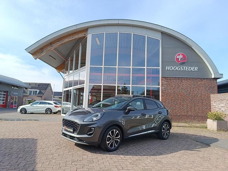 Grijs Gebruikt 2022 Ford Puma Gen-E SUV | € 23.445 (Iets duurder) - Afbeelding 1/4