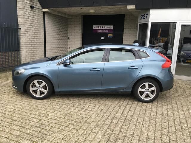 Occasion Volvo V40 Momentum 114 PK (83 kW) 2013 Grijs Hatchback