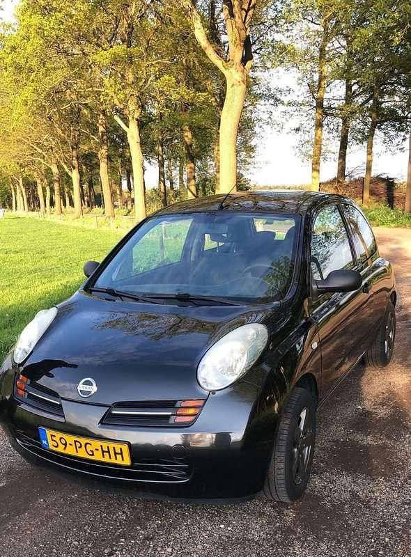 Zwart Occasion 2004 Nissan Micra Visia Hatchback | € 1.100 (Eerlijke prijs) - Afbeelding 1/3