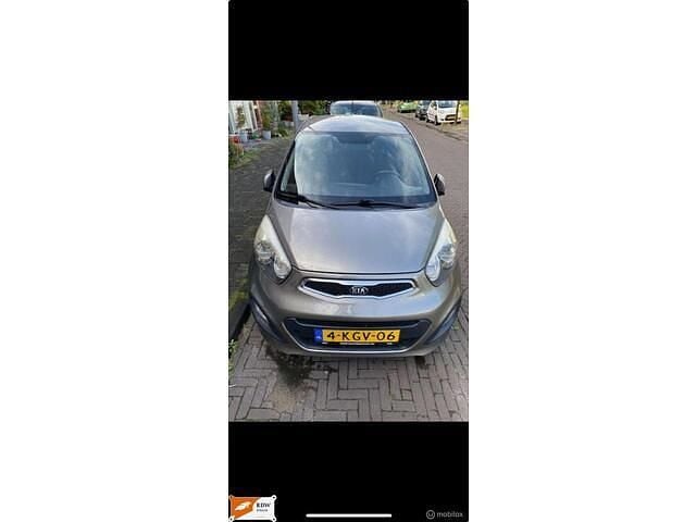 Grijs Gebruikt 2013 Kia Picanto Plus Hatchback | € 1.980 (Super prijs) - Afbeelding 1/4