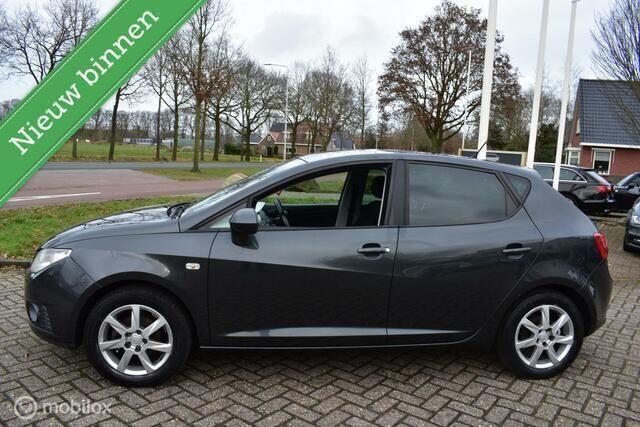 Grijs Gebruikt 2009 Seat Ibiza Sport Hatchback | € 2.499 (Iets duurder) - Afbeelding 1/4