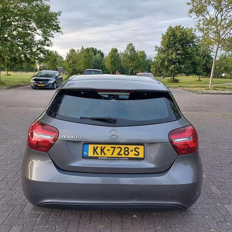 Occasion Mercedes A180 Edition 109 PK (80 kW) 2016 Grijs Stationwagen